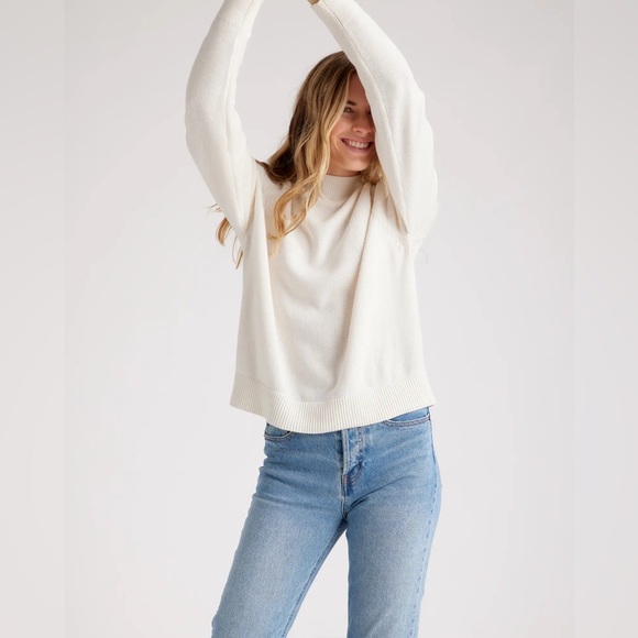 Quince 100% Organic Cotton Mock Neck
Sweater Size Small White Summer Nights - Picture 4 of 7